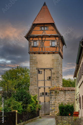 Alter Turm der Stadmauer von Dinkelsbühl. photo