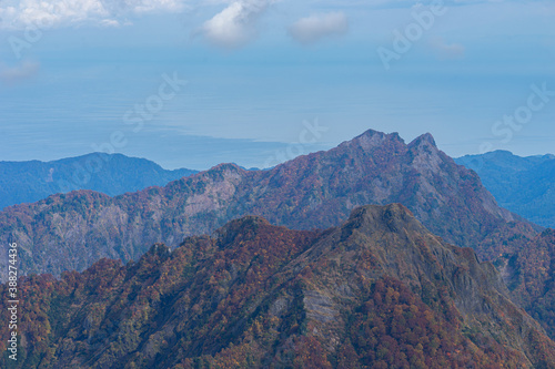 百名山に挑戦 秋の紅葉登山 (日本 - 新潟 - 雨飾山) 