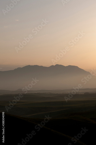 大観峰からの阿蘇の朝 © Paylessimages