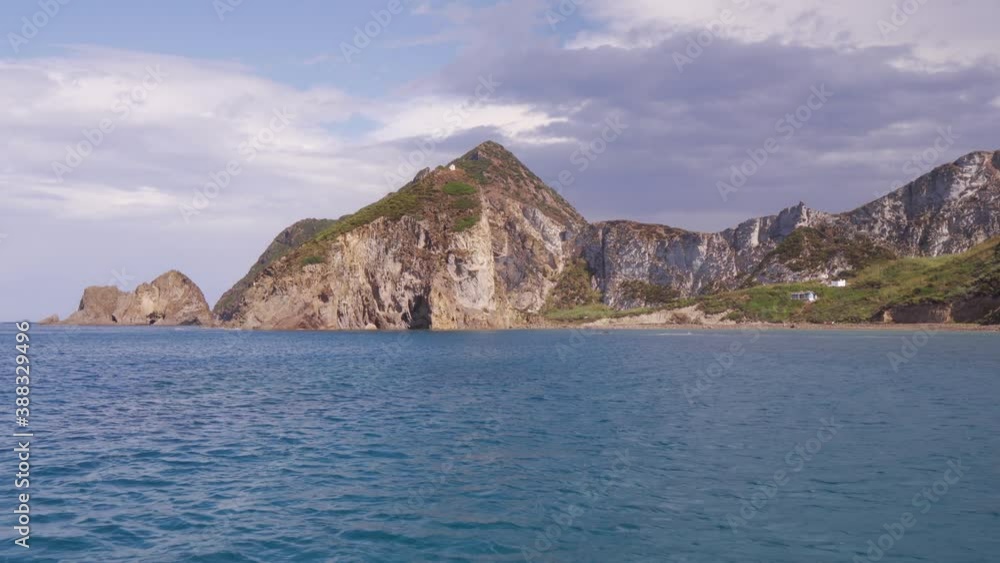 Boat trip around the island of Palmarola in Italy Boat trip around the island of Palmarola in Italy