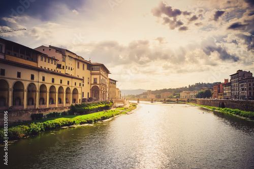 arno river florence