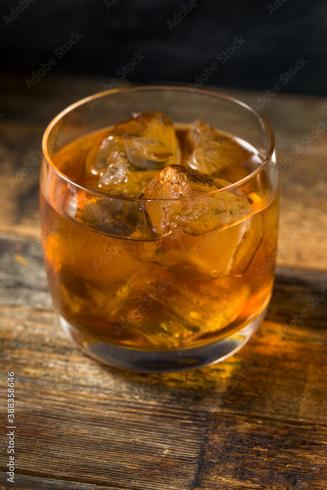 Boozy Refreshing French Connection Cocktail Boozy Refreshing French Connection Cocktail