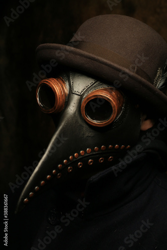 Plague doctor mask 