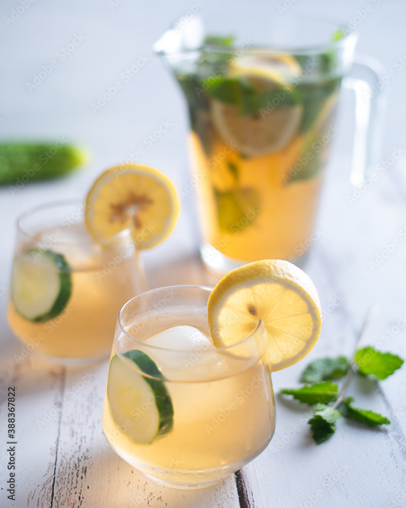 Fototapeta premium tea with lemon, mint and cucumber 