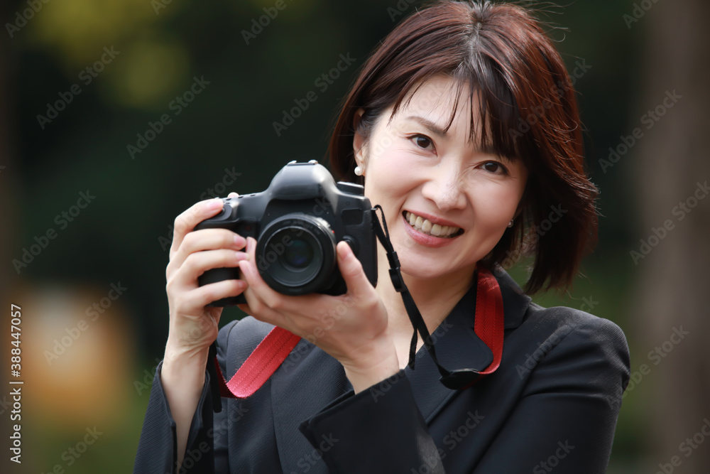 女性カメラマン 女性カメラマン