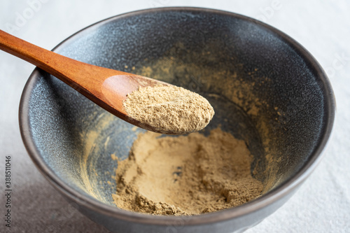 Grinding Chinese medicine formula granule powder