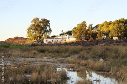 Canvas Print karoo landscape with a house