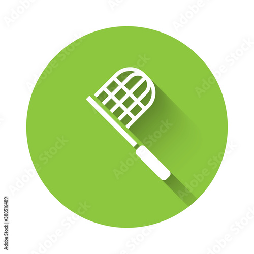 White Butterfly net icon isolated with long shadow. Green circle button. Vector.