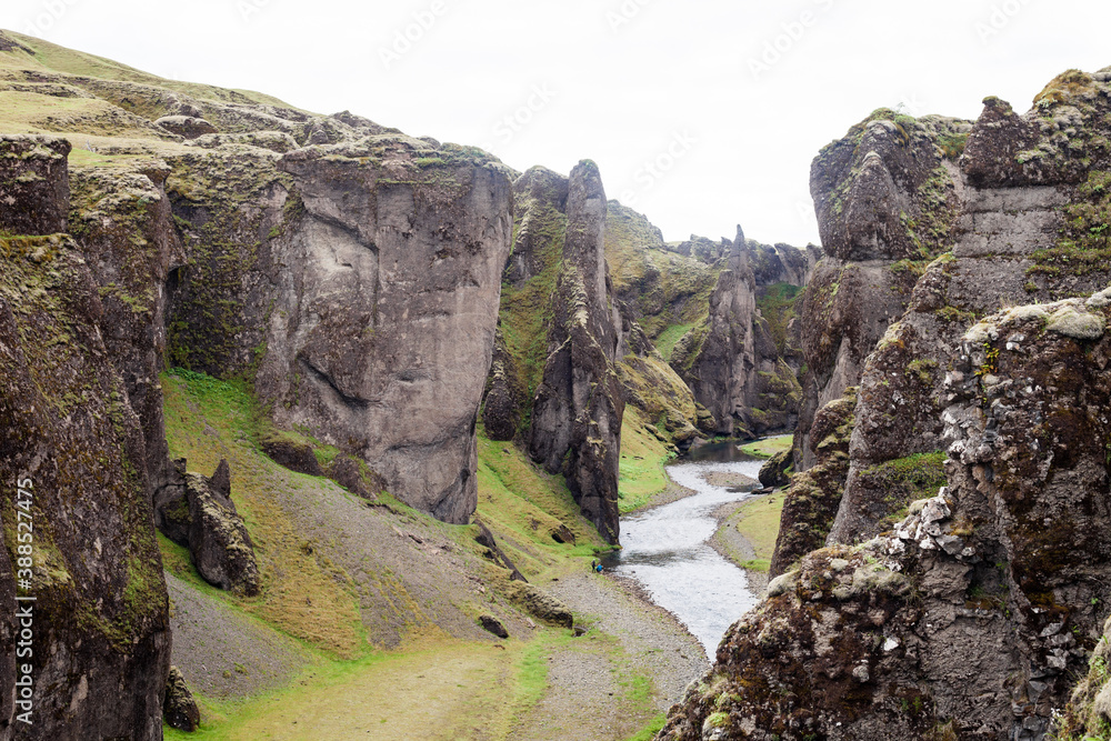 Исландия, каньен Fjaðrárgljúfur