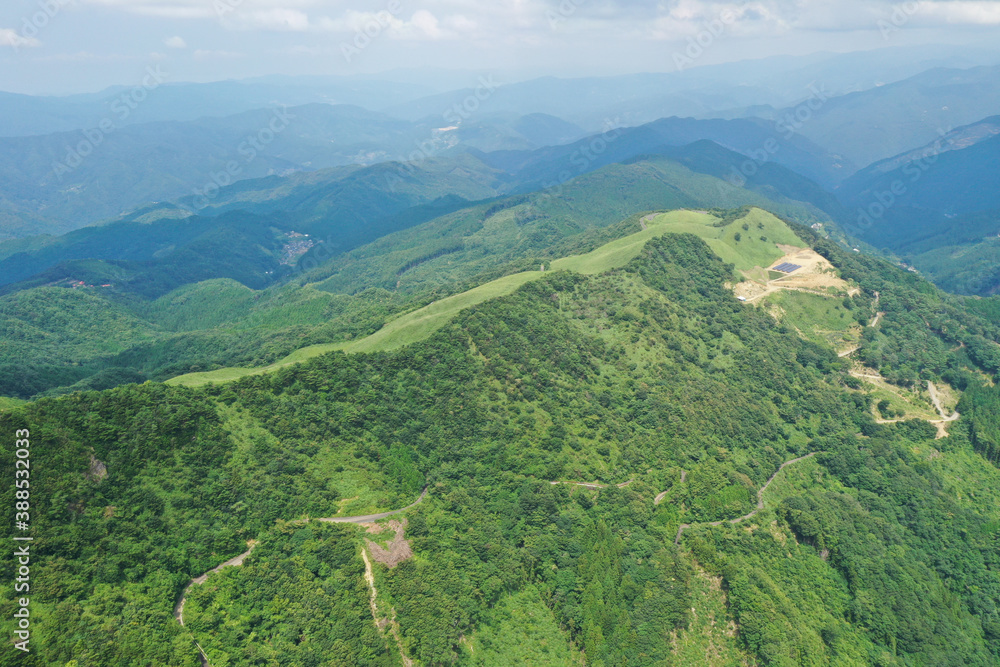 愛媛県四国中央市　塩塚高原の風景