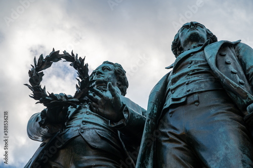 Goethe-Schiller-Denkmal in Weimar