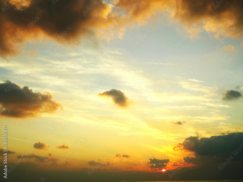 Fototapeta premium 夕暮れの空