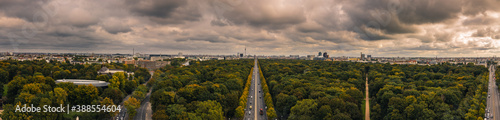 Panorama Aussicht auf die Hauptstadt von Deutschland von der Siegessäule in Berlin