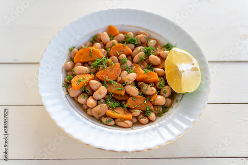 pinto beans cooked with carrot
