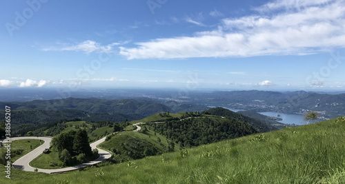 Wallpaper Mural sulle strade del Mottarone Torontodigital.ca