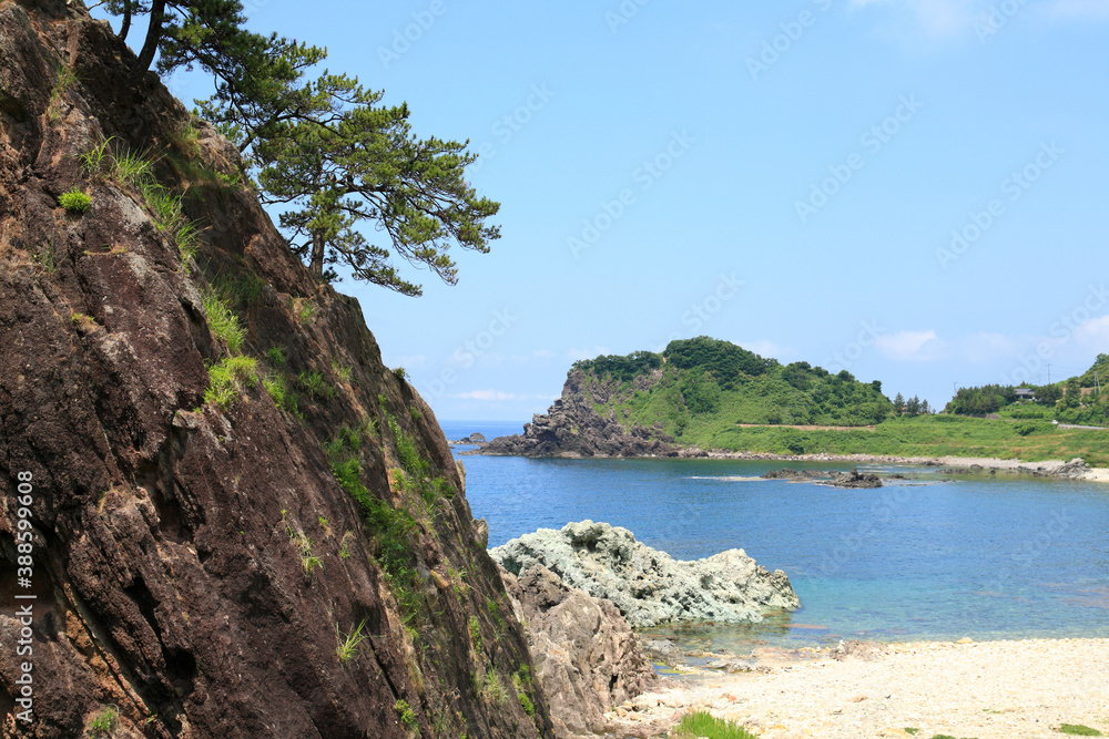 Naklejka premium 佐渡の海岸