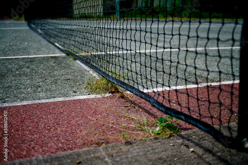 tennis court and net © ozzuboy