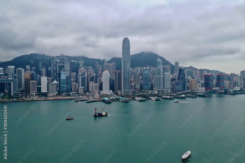 Obraz premium Hong Kong Central Business District. Located in the Central and Western District, on the north shore of Hong Kong Island at the southernmost point of Kowloon Island