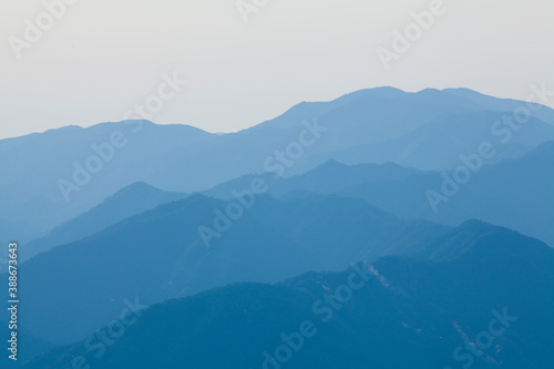 Fototapeta Naklejka Na Ścianę i Meble -  玉置神社から見た山々の風景