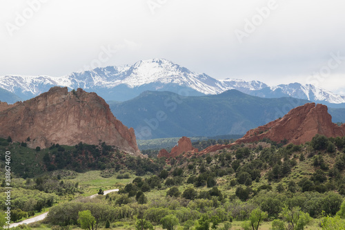 mountain range in park Garden of Gods