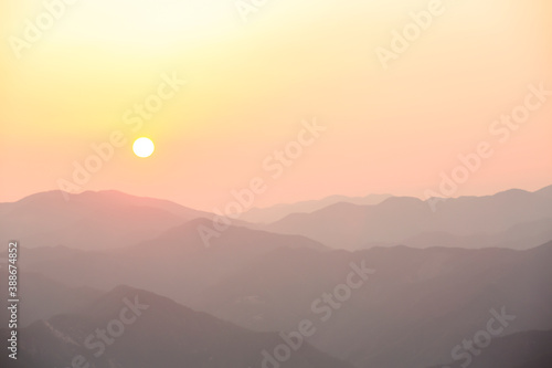 玉置神社から見た山々の夕景