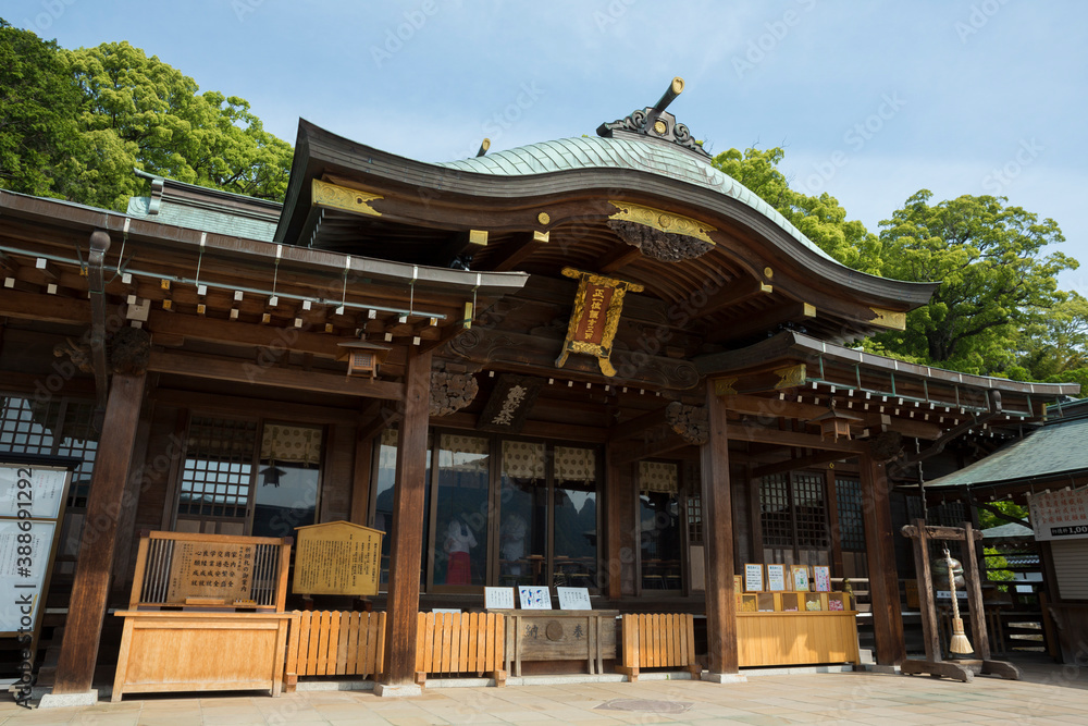 Fototapeta premium 諏方神社の拝殿