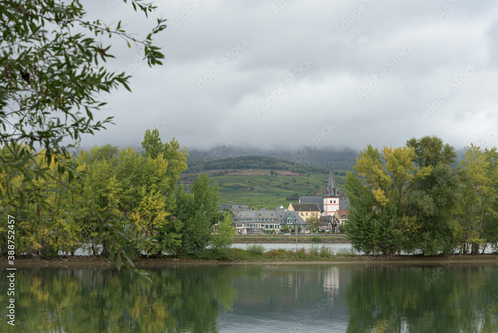 Rheinaue bei Frei-Weinheim, Blick nach Östrich-Winkel Rheinaue bei Frei-Weinheim, Blick nach Östrich-Winkel
