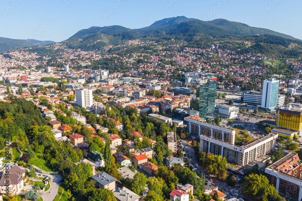 Obraz premium Panoramic view of the city of Sarajevo from the top of the top. Bosnia and Herzegovina