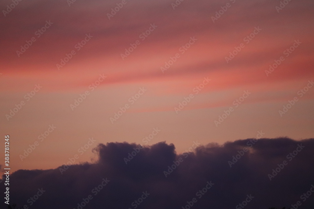 Fototapeta premium Reddish sky of evening sunset