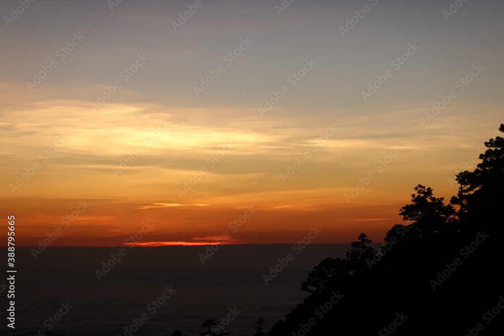 Obraz premium Sunset in Mountain Jade 14