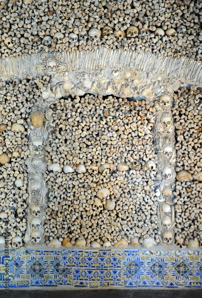 Chapel of Bones (Capela dos Ossos) in the church of Sao Francisco in Evora, Portugal. Chapel of Bones (Capela dos Ossos) in the church of Sao Francisco in Evora, Portugal.