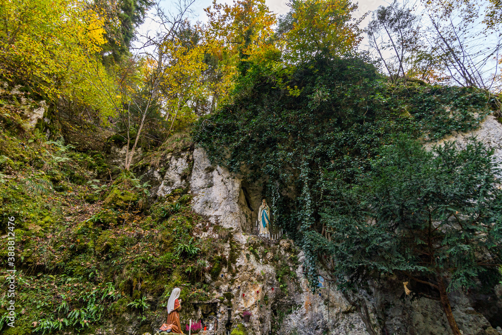 Holy Way of the Cross to the Lourdes Grotto a pilgrimage site to the Chapel in the Liebfrauental Holy Way of the Cross to the Lourdes Grotto a pilgrimage site to the Chapel in the Liebfrauental