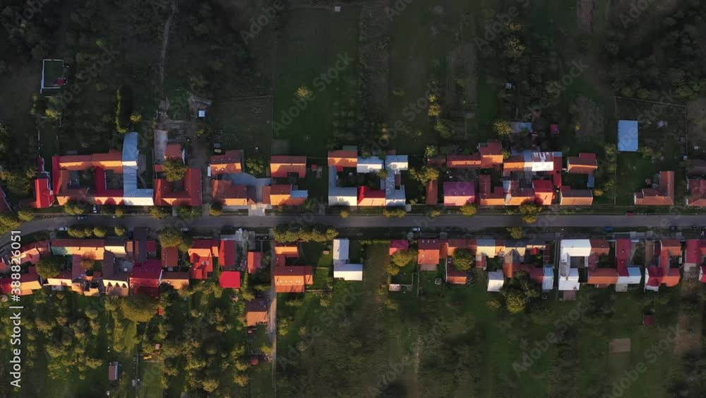 Aerial drone 4k clip of Garana village
(also known as Wolfberg from it's germanic population) in autumn season at sunset Aerial drone 4k clip of Garana village
(also known as Wolfberg from it's germanic population) in autumn season at sunset