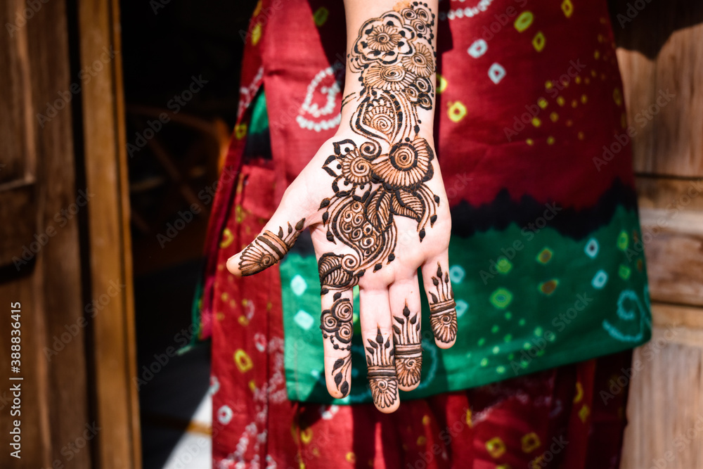 Naklejka premium Traditional henna design of Indian bride's hand
