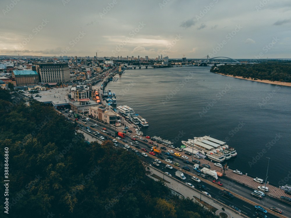 Naklejka premium view of the city