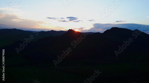 Obraz na płótnie Dark sunset in rural Mongolia w salonie
