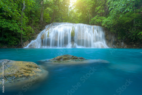 Fototapeta Naklejka Na Ścianę i Meble -  Beautiful waterfall in deep forest at Erawan National Park, Thailand.
