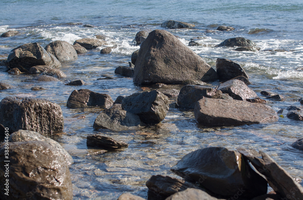Rocks and the waves Rocks and the waves