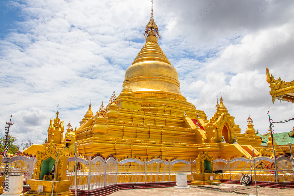 Fototapeta premium Kuthodaw pagoda in Mandalay Myanmar earlier Burma