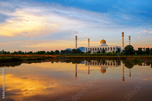 Songkhla Central Mosque Reflection in the water