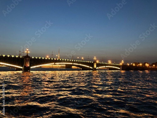Obraz na płótnie bridge over the river w salonie
