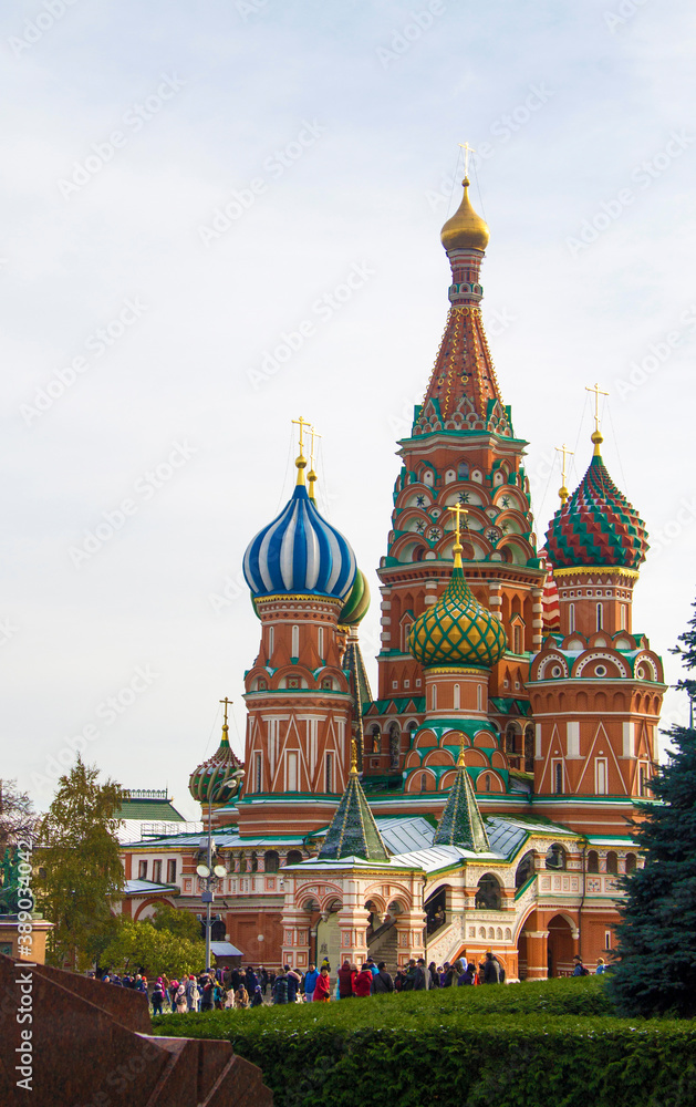 St Basil`s cathedral on Red Square, Moscow, Russian Federation