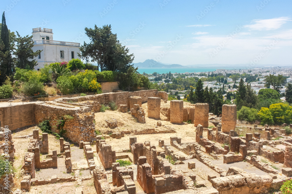 Φωτογραφία View of the ruins of an ancient Carthaginian city in Tunis