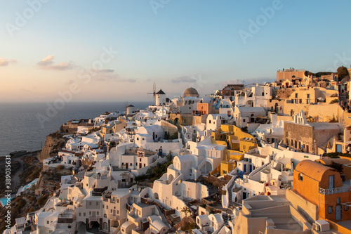 Grèce, Les Cyclades, île de Santorin (Thera ou Thira), village d'Oia
