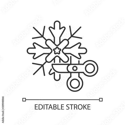 DIY snowflakes linear icon. Festive seasonal decoration. Craft ornament for Christmas. Thin line customizable illustration. Contour symbol. Vector isolated outline drawing. Editable stroke