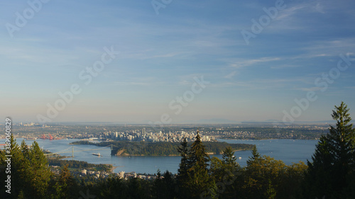 Aerial view of city of Vancouver, Canada at Golden Hour © Arthur Cauty