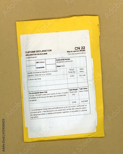 CN22 customs declaration for international shipping photo