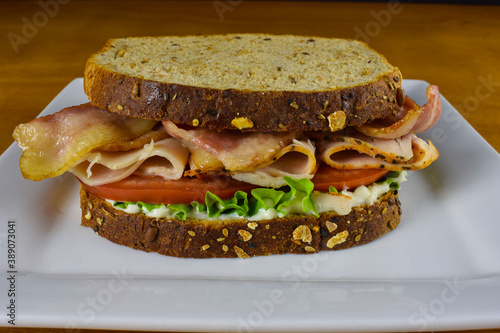 bacon turkey sandwich