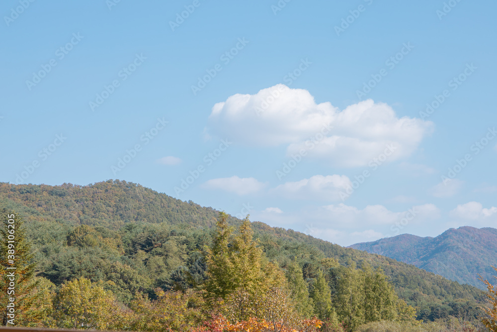 Green mountain and blue sky Green mountain and blue sky