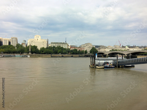 The River Thames in London © Simon Edge